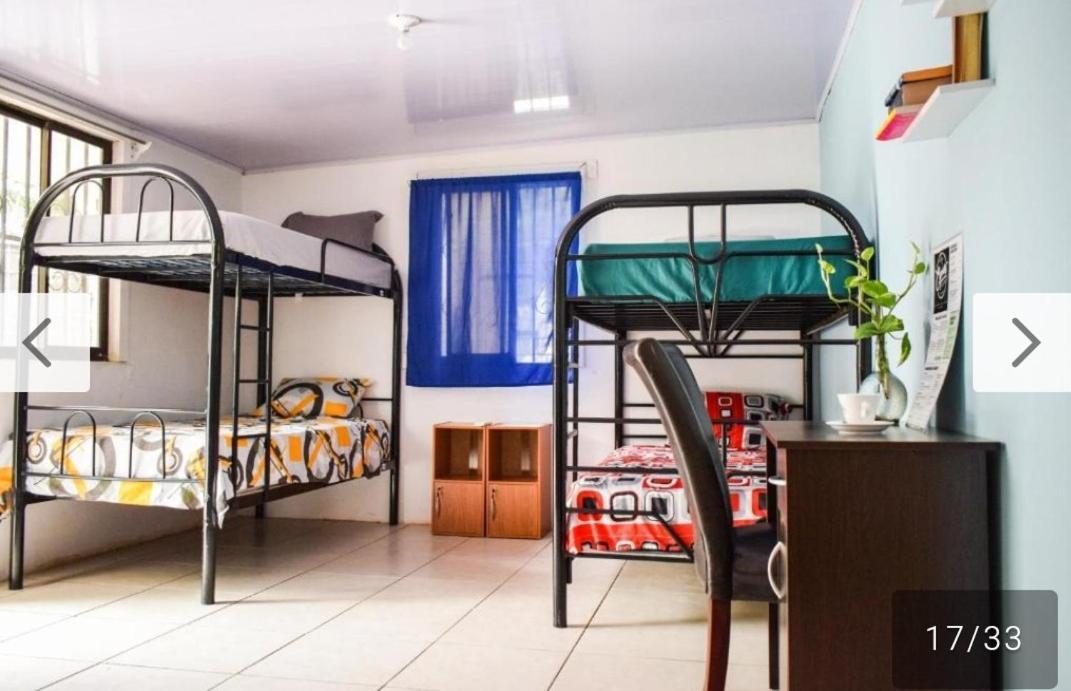 The Backside House Hostel Tamarindo Bagian luar foto